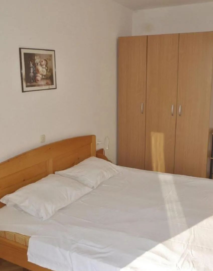 Apartments Petar - 6M From The Sea Barbat na Rabu
