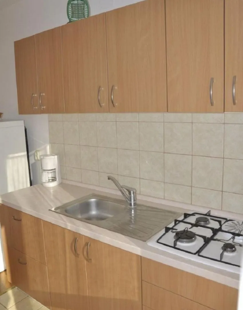 Apartments Petar - 6M From The Sea Barbat na Rabu